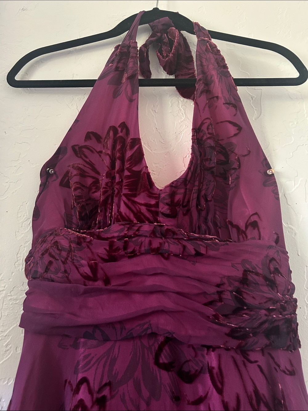 Robbie Bee Halter Dress in Plum with Black Floral Burnout - Picture 4 of 8